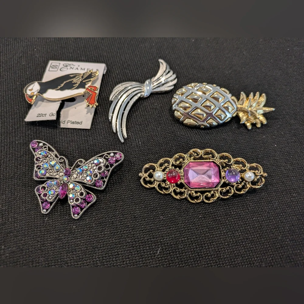 Elegant Gold and Silver Brooch Set of 5